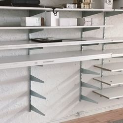Display Shelves White 16 In X 8 Ft