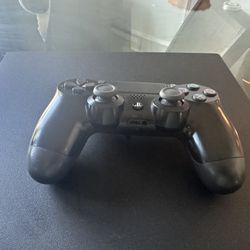 PS4 Pro 1 TB Barely Used 