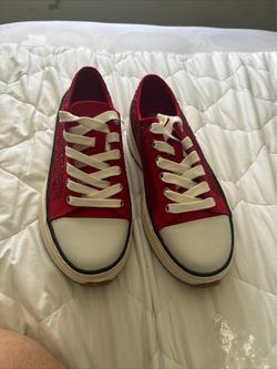 Wild Pair Red Bling Sneakers Size 7m Lace Up Low Top Platform