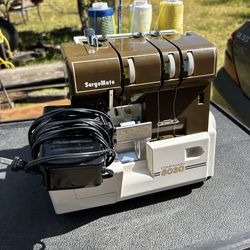 REFURBISHED Sergemate Companion 5030 Serger- 3 thread. just serviced, runs good!