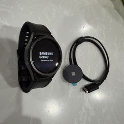 Samsung - Galaxy Watch 6 Classic Stainless Steel Smartwatch 43mm Bluetooth