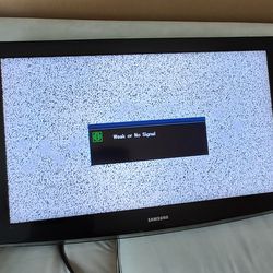 Samsung LN40A45720p 40-in LED TV With Wall Mount
