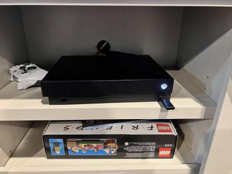 Xbox One X 1TB 4K Console Bundle