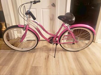 Susan G. Komen Multi-speed Bike (hot Pink)