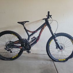Mountain Downhill Bike Devince Wilson