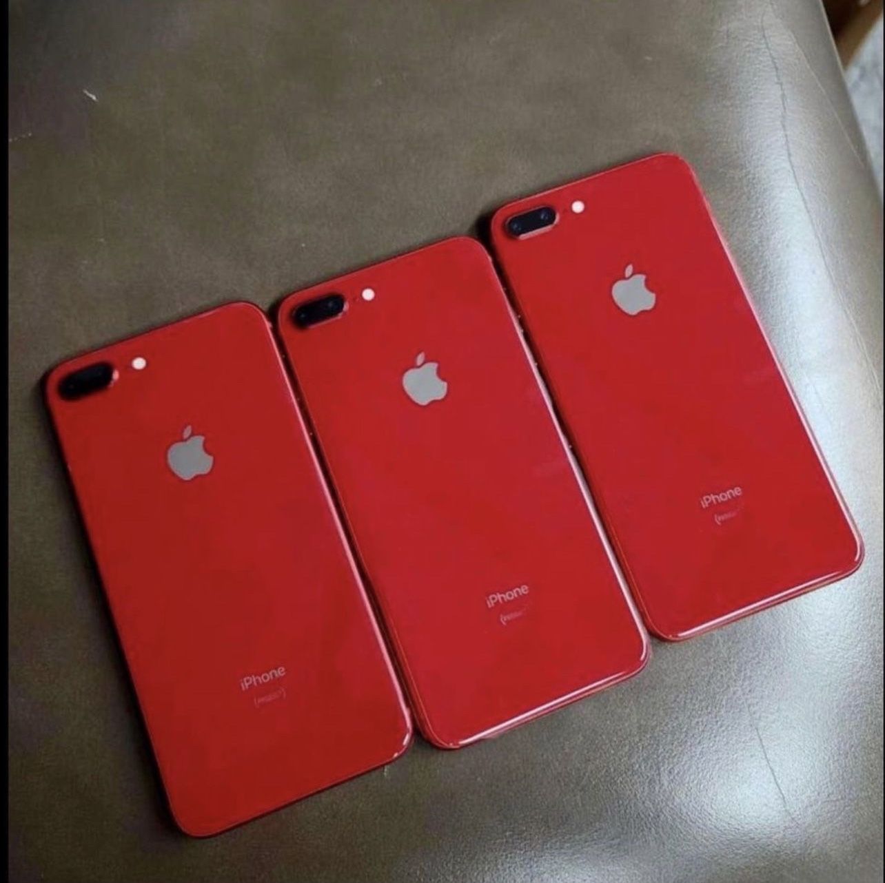 IPHONE 8 Plus 64GB Red Unlocked