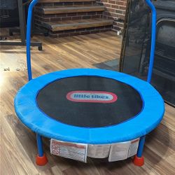 Trampoline With Handlebar