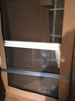 New Larson screen with glass window 42 x 68