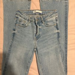 Bootcut light wash Zara jeans 