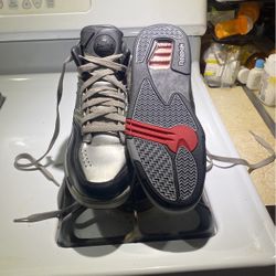 Reeboock men’s The Pump New High Top Gym Shoes