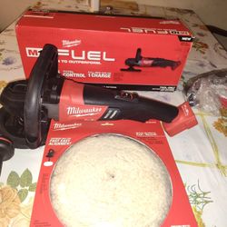 Milwaukee 7 Variable Speed M18 Polisher 