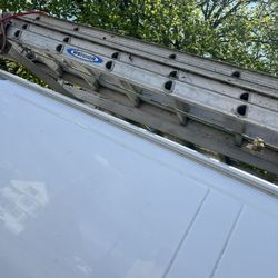 40 Feet Ladder