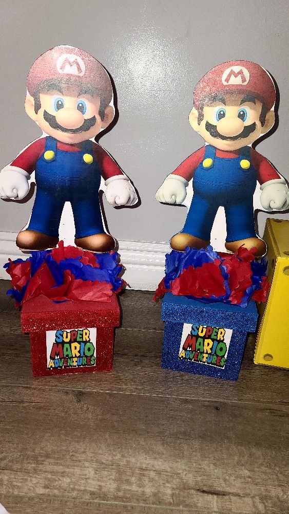 Several Mario Brothers Party Supplies $40 FOR EVERYTHING