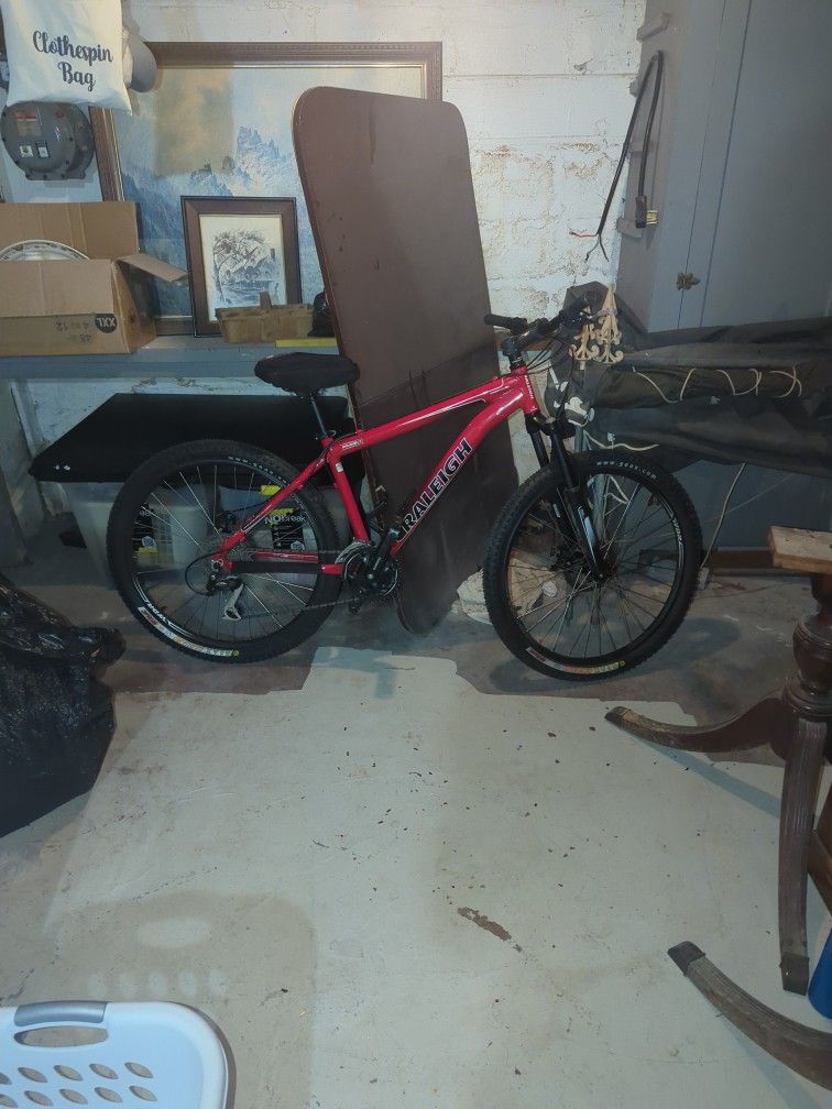 Raleigh Mountain Bike Mens