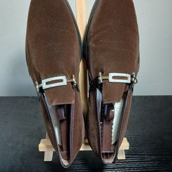 Vera Cuoio Mens Brown  Suede dress Shoes Mens 10.5 Excellent Condition 

Introducing these stylish and comfortable Vera Cuoio Men's Brown Suede Dress 