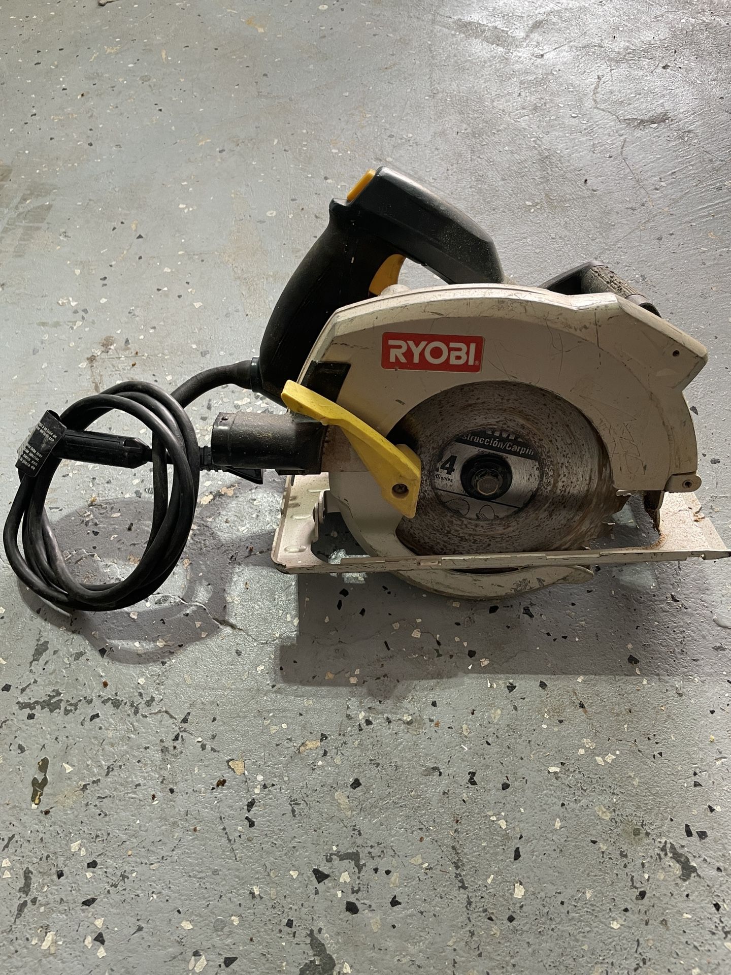 RYOBI CSB142LZ 7-1/4 INCH LASER CIRCULAR SAW
