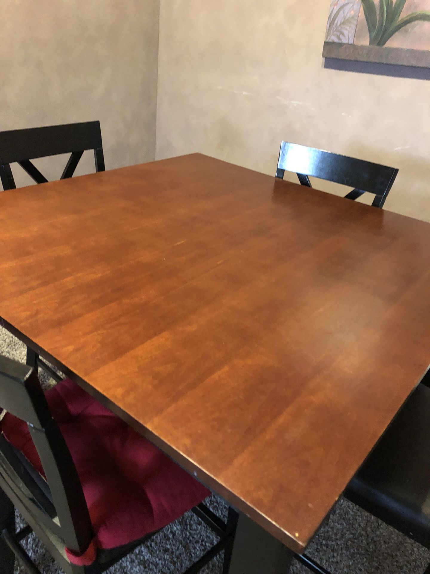4 Seats Dark Brown table