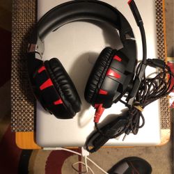 Wired gaming headset for PS4