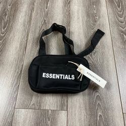 Essentials square belt bag