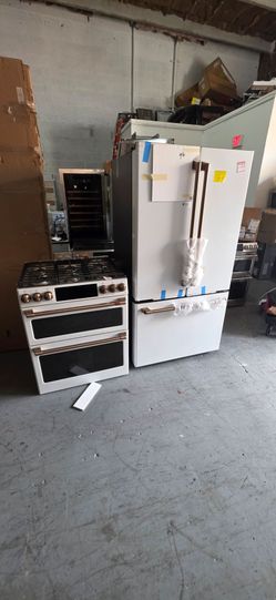 NEW CAFE MATTE WHITE REFRIGERATOR COUNTER DEPTH AND GAS RANGE DOUBLE OVEN SLIDE IN
