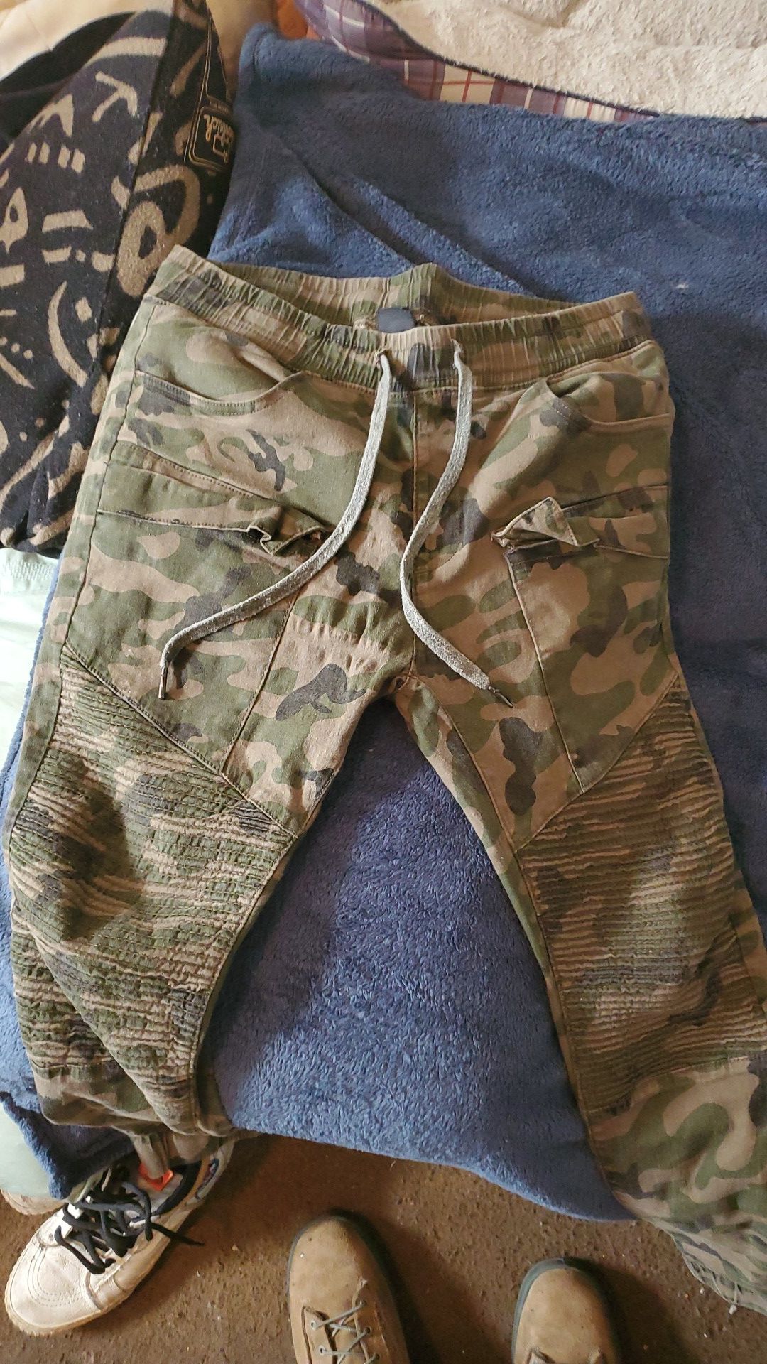 Military camo Cargo pants