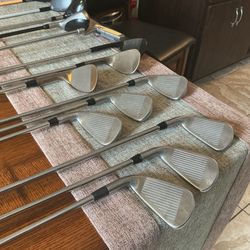 Titilist 714-AP1 golfs clubs