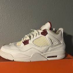 Jordan 4s