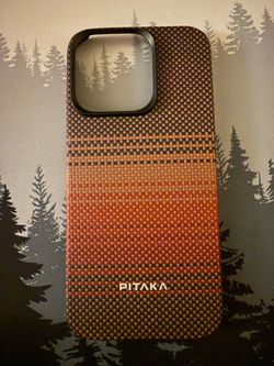 Pitaka iPhone 15 Pro Phone Case