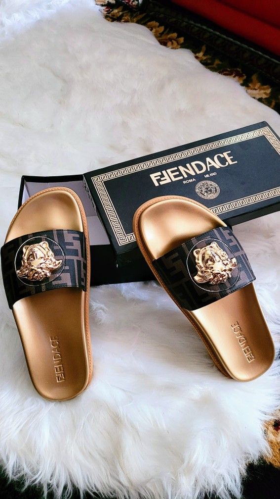 FENDACE & VERSACE SANDALE SLIDE STYLE