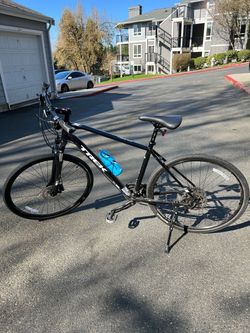 Trek 8.4 DS Hybrid Bike - 21" XL Frame - Hydraulic Brakes - Mint Condition