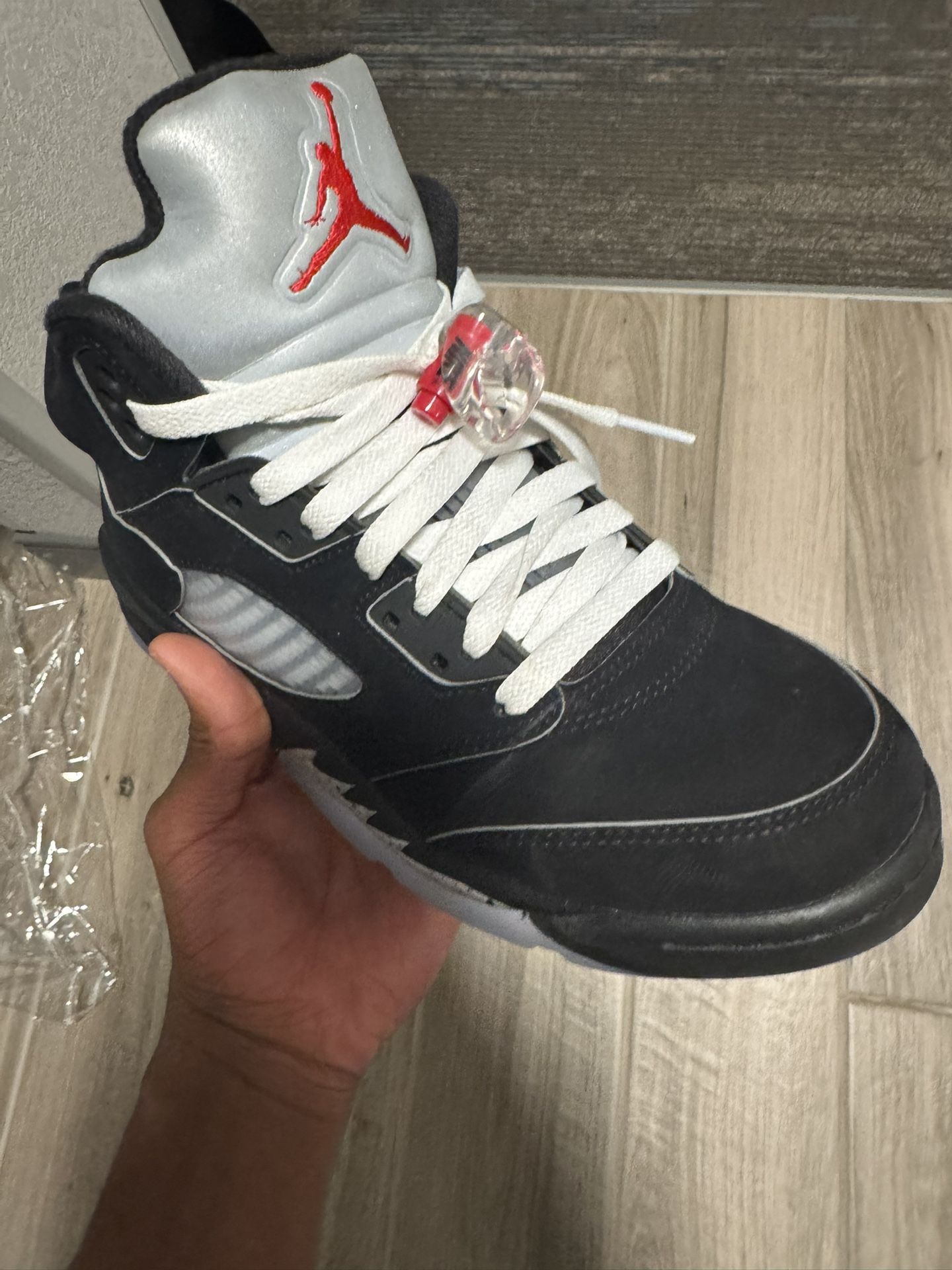 Jordan 5 Metallic