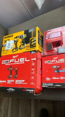 Milwaukee & Dewalt drills
