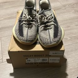 Yeezy Boost 350