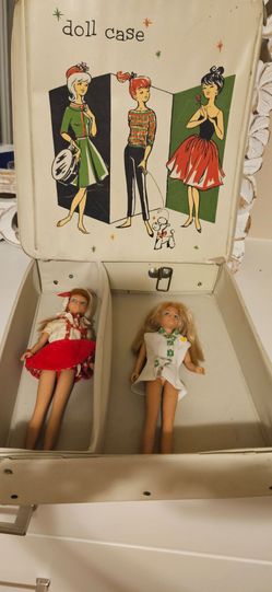 Vintage Doll Case with Two Skipper Dolls