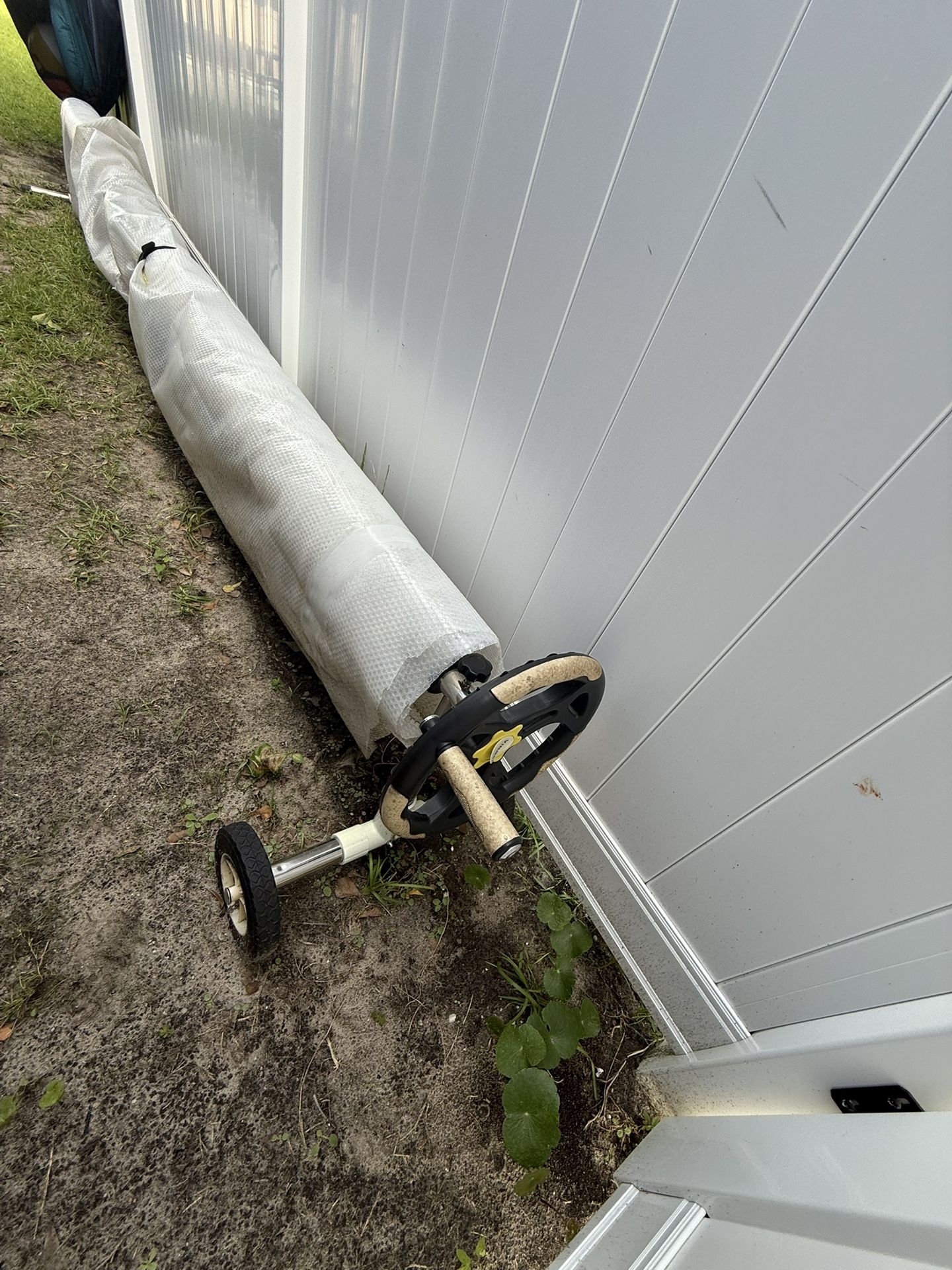 Free - Pool Cover And Reel