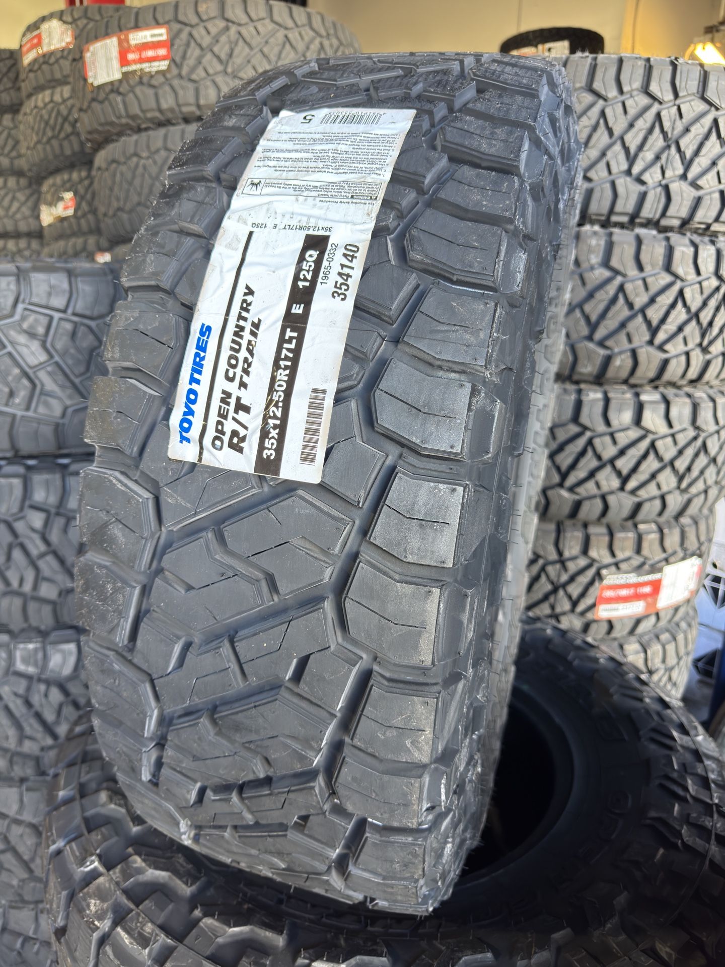 35/12.5/17 Toyo Rt trail In Stock