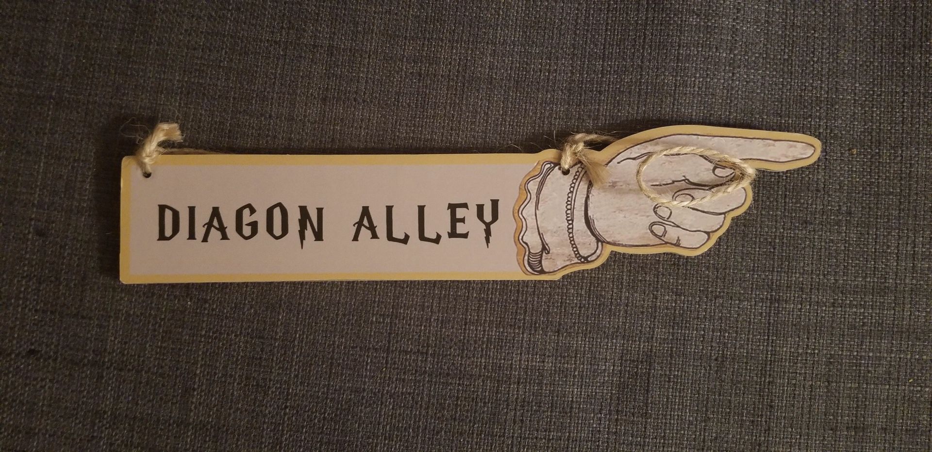 Diagon Alley/Knockturn Alley Bookmark