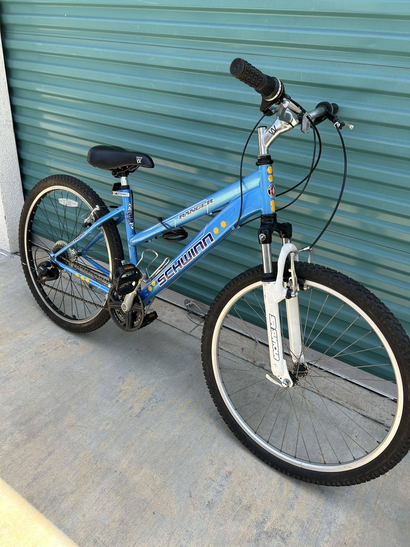 Like New Schwinn Ranger Mountain Bike