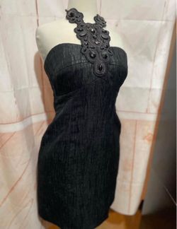 Beautiful Muse size 6/S 🖤💎 black jewel 💎 embellishment halter evening dress 👗