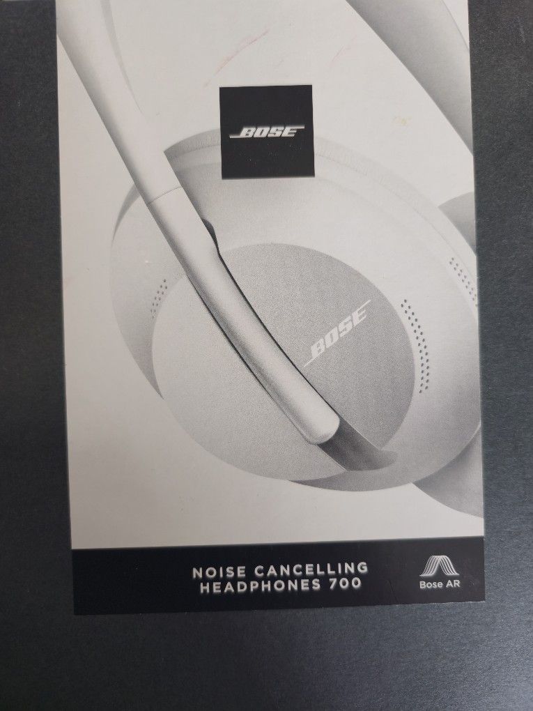 Bose Noise Cancelling Headphones 700 NC700 - Luxe Silver - FULL PACKAGE