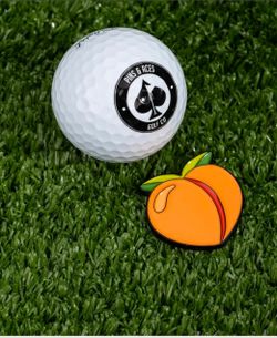 PINS & ACES Peach Golf Ball Maker New.