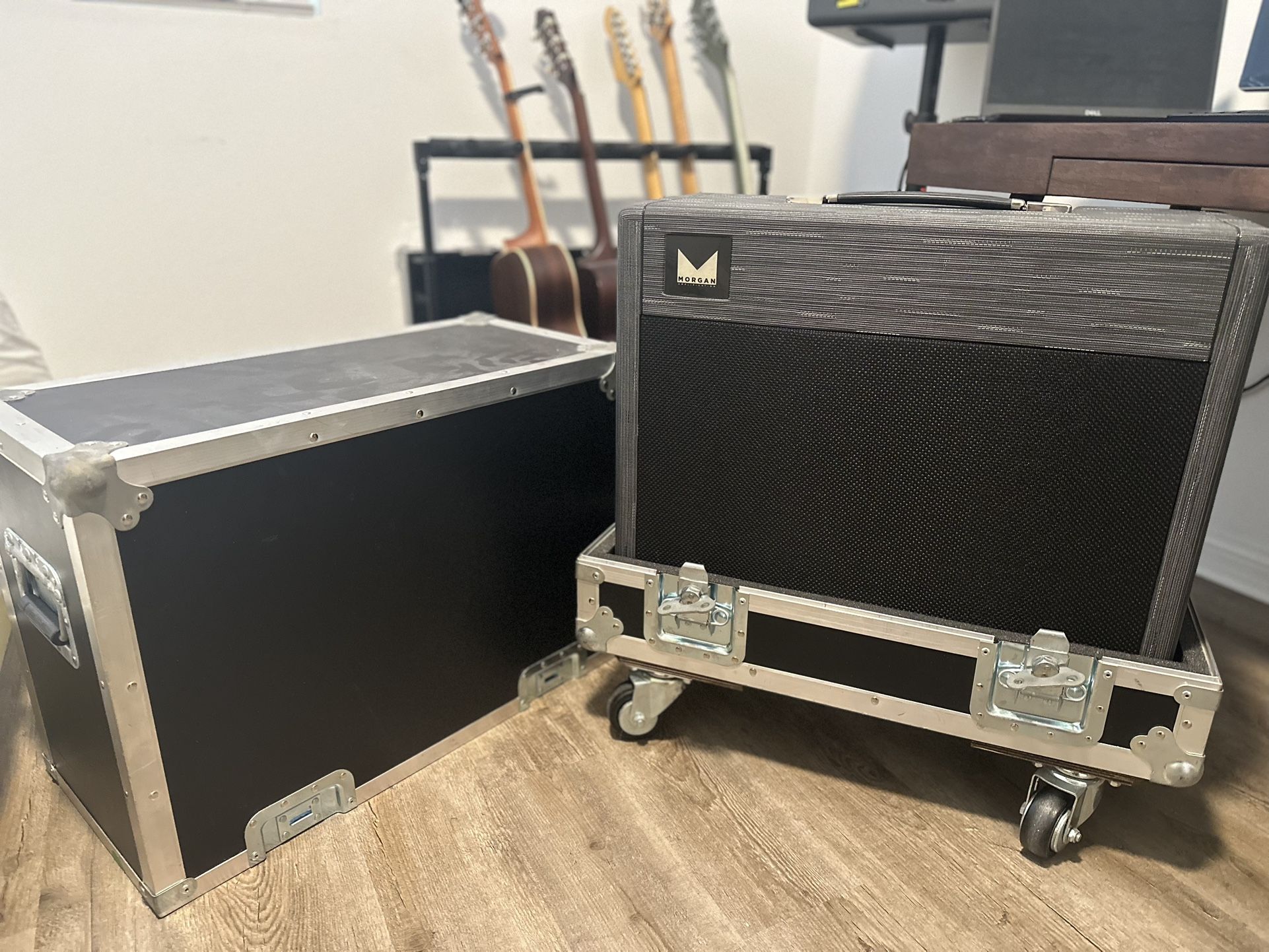 Morgan AC20 Deluxe 1X12 Combo With Road Case