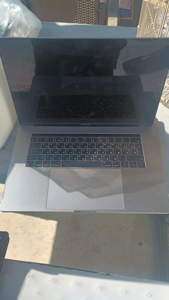 MacBook