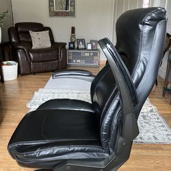 Lazy Boy desk chair