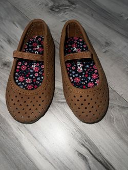 Baby Girl Cat & Jack Slip Ons Size 5