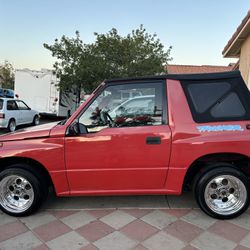 Awesome Mini Truck Tracker 95' 2wd , 5 Speed Lowered On H&R Springs & New Prime Wheels