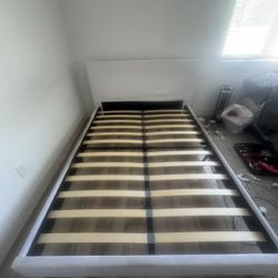 Full Size Bed Set - FREE!