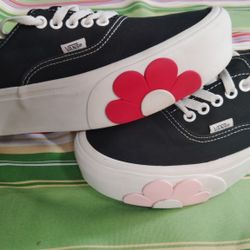 Vans 10 In Women's And 8.5 In Mens
