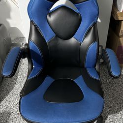Black & Blue Gaming Chair – Good Condition