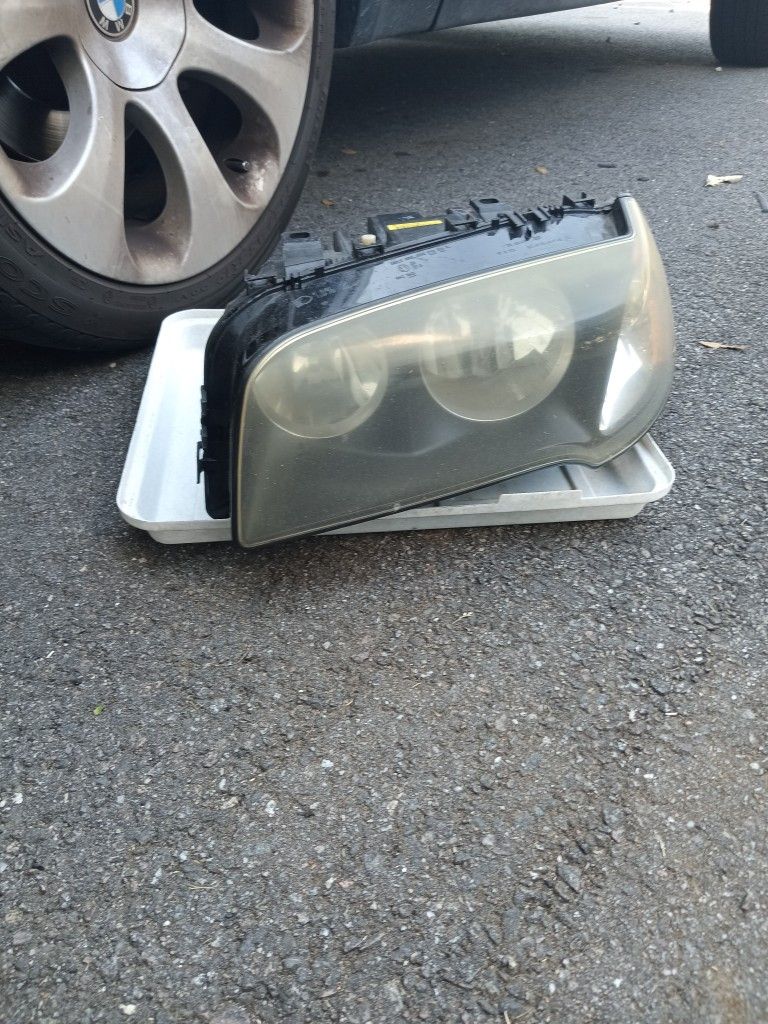 BMW Headlight E83 Driver's